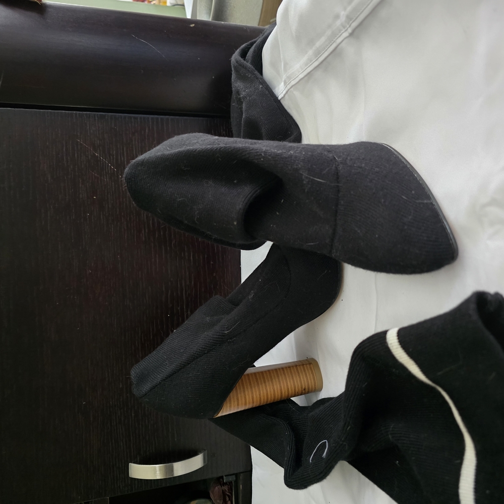 Black High Heel Shoes